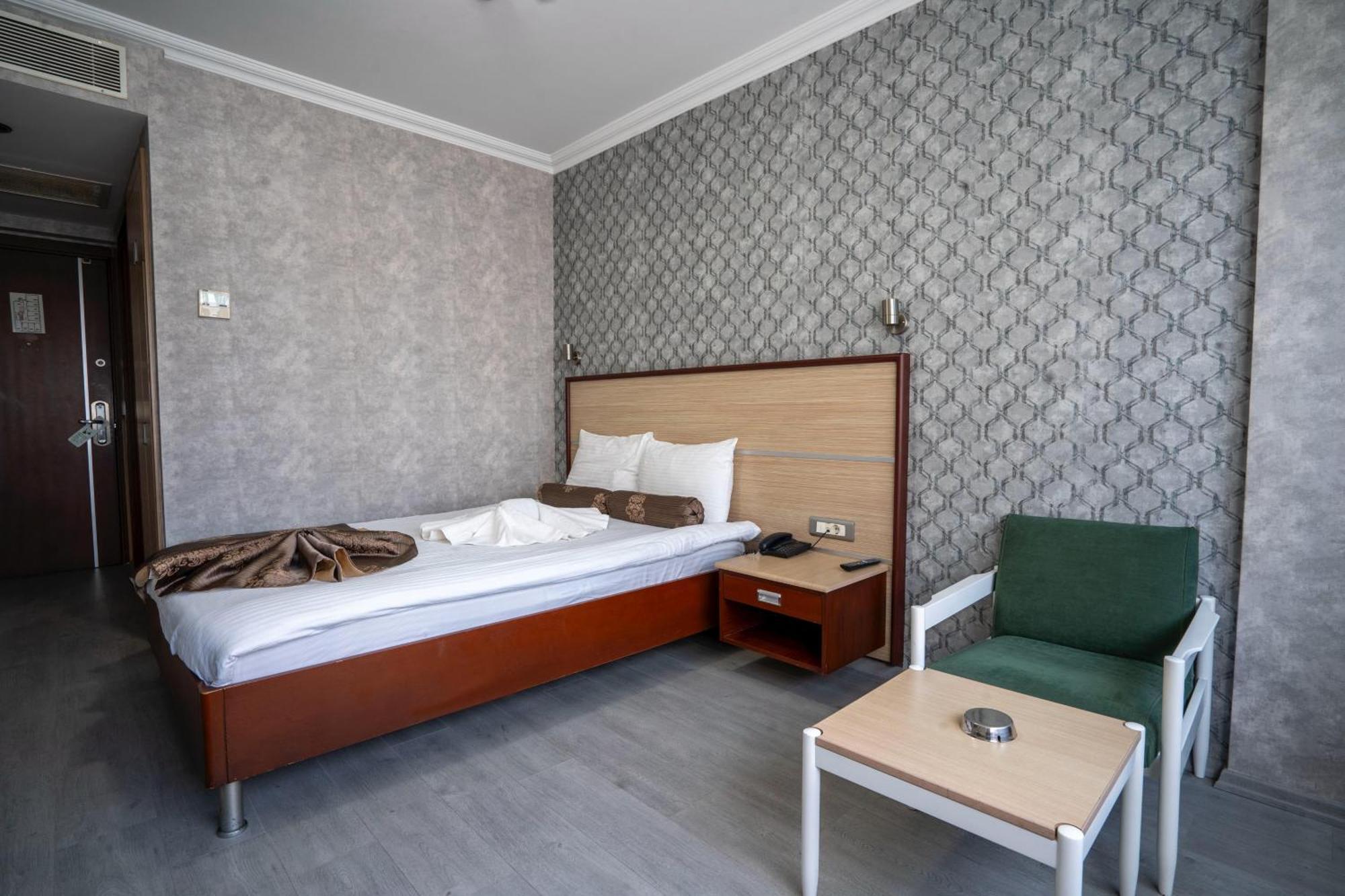 Halley Otel Denizli  Bagian luar foto