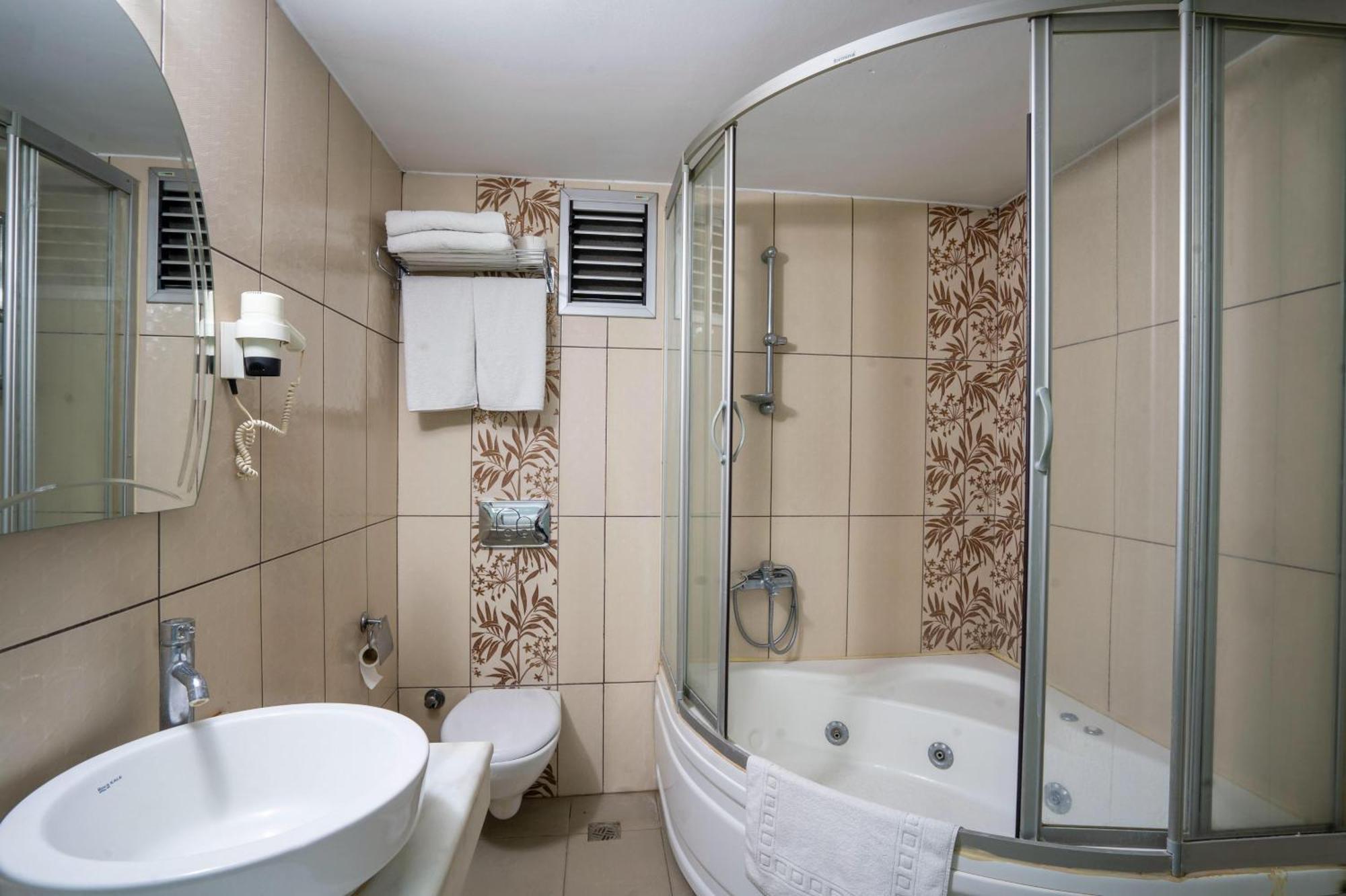 Halley Otel Denizli  Bagian luar foto